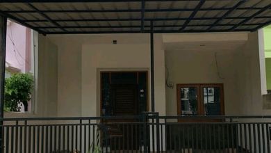 Rumah Siap Huni di Kawasan Taman Surya, Jakarta Barat, LT 108m²