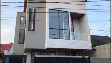 Penawaran Eksklusif, rumah Mewah di Citra Garden, Jakarta Barat, LB 216m²