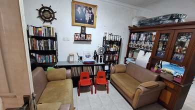 Kesempatan Rumah di Taman Palem, Jakarta Barat, LB 80m², Harga 1,4 Miliar