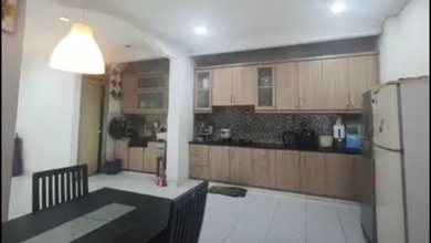 Promo Rumah di Taman Palem, Jakarta Barat, LB 220m², Harga 2,5 Miliar