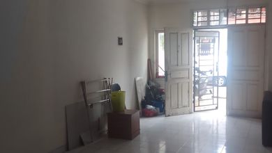 Dijual Rumah Nyaman di Taman Palem, Jakarta Barat - LT 90m²