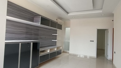 Hunian Mewah di Taman Palem, Jakarta Barat, 4 Kamar Tidur, LT 90m²