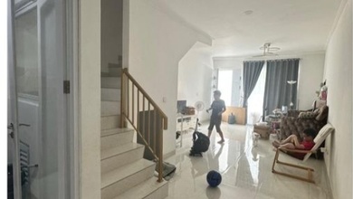 Rumah Dijual di Taman Surya, Jakarta Barat, LB 136m², Harga Terbaik!