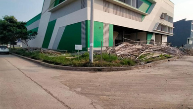 Dijual Cepat Gudang Gandeng 3 Komplek Laksana Bizzpark Tangerang