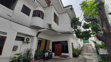 Rumah Elegan di Kebayoran Baru, Jakarta Selatan, 11 KT, LT 600m²