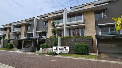 Dijual rumah Eksklusif di Golf Island, Jakarta Utara - LT 240m²