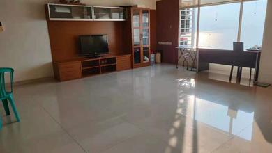 Kesempatan Apartemen Siap Huni di Pantai Mutiara, Jakarta Utara, 3 KT