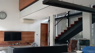 Dijual rumah Eksklusif di Duri Kosambi, Jakarta Barat - LT 356m²