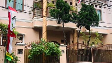 Kesempatan Rumah di Halim Perdana Kusuma, Jakarta Timur, LB 360m², Harga 2 Miliar