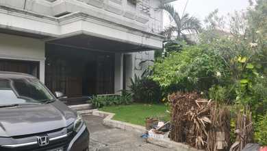 Rumah Prestisius di Kawasan Kembangan, Jakarta Barat, LB 900m², Harga 19,8 Miliar
