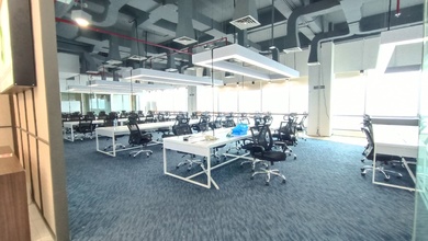 Office Space Soho Capital Luas 414.98 M2 Furnish