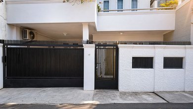 Rumah Area Luxury Kemanggisan, Jakarta Barat - Harga Terbaik 3,6 Miliar