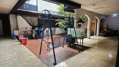 Rumah Mewah di Kebon Sirih, Jakarta Pusat, 6 Kamar Tidur, LT 700m²