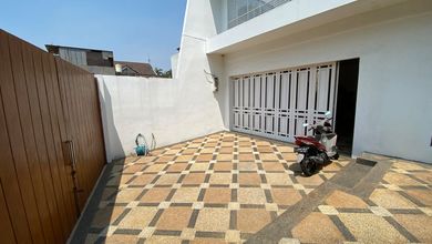 Rumah Area Luxury Citra Garden, Jakarta Barat - Harga Menarik 10 Miliar