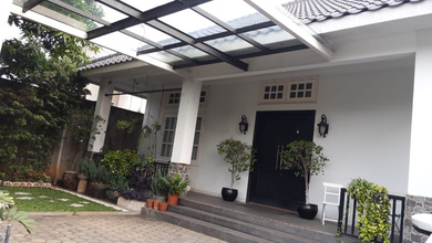 For Sale rumah Premium di Kebayoran Lama, Jakarta Selatan - LT 555m²