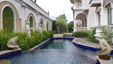 Rumah Elegan di Sentul City, Bogor, 7 KT, LT 2000m²