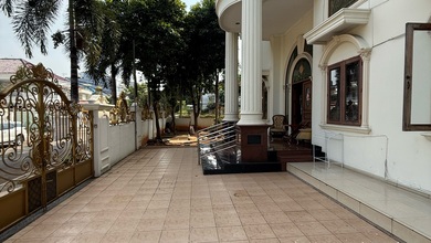 Rumah Elite di Kawasan Pluit, Jakarta Utara, LB 750m², Harga 19 Miliar