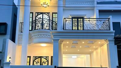 Rumah Area Luxury Pulomas, Jakarta Timur - Harga Menarik 3,7 Miliar