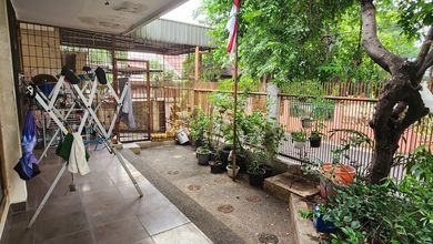Jual Rumah Strategis di Kebon Jeruk, Jakarta Barat - LT 180m²