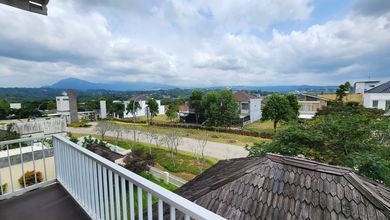 Penawaran Langka, rumah Mewah di Sentul City, Bogor, LB 222m²