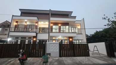 Dijual rumah Premium di BSD Nusaloka, Tangerang - LT 180m²