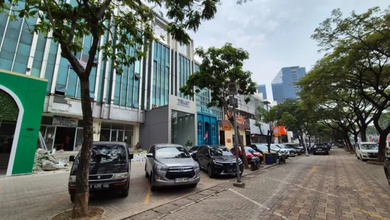 Ruko garden house pik  gandeng 3 5 lantai posisi hoek dan badan furnished