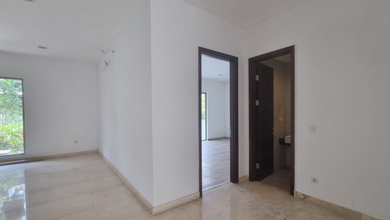 Dijual rumah Eksklusif di Pantai Indah Kapuk, Jakarta Utara - LT 240m²