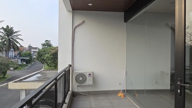 Rumah Elegan di Alam Sutera, Tangerang, 3 Kamar Tidur, LT 210m²