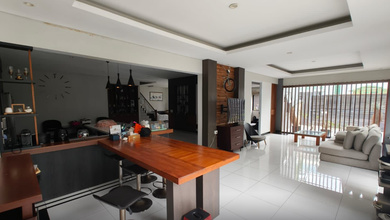 Hunian Elite di Kawasan Permata Buana, Jakarta Barat, LB 890m², Harga 16 Miliar