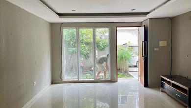 Kesempatan Eksklusif, rumah Prestisius di Muara Karang, Jakarta Utara, LB 160m²