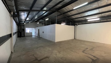 Gudang Elang Laut Rapi 3 Lantai Full Bangunan