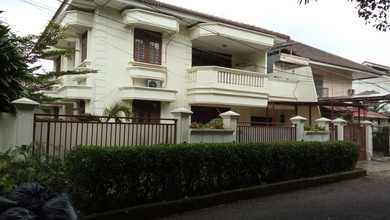 Dijual rumah Eksklusif di Lebak Bulus, Jakarta Selatan - LT 350m²