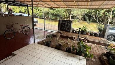 Penawaran Langka, rumah Mewah di BSD Griya Loka, Tangerang, LB 100m²