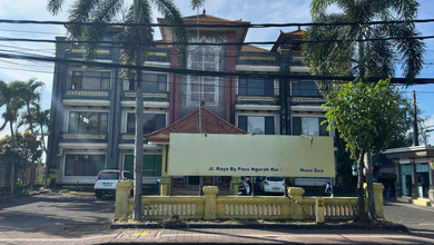Gedung Serbaguna 4 Lantai Di Daerah Nusa Dua Dengan View Laut