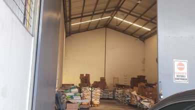 di PERGUDANGAN ROYAL KOSAMBI
SELEMBARAN DADAP 