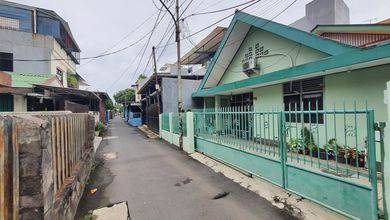 Penawaran Langka, rumah Prestisius di Grogol, Jakarta Barat, LB 210m²