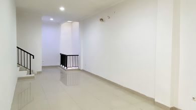 Dijual Ruko 4,5x15 Fresh Market Green Lake City