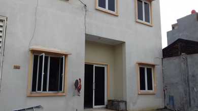 Dijual/Disewa Gudang dan Kantor 2 Lantai di Cipondoh, Parkiran Luas