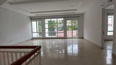 Hunian Mewah di Kawasan Ulujami, Jakarta Selatan, LB 650m², Harga 7 Miliar