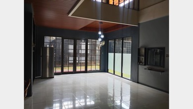 Penawaran Eksklusif, rumah Prestisius di Kembangan, Jakarta Barat, LB 700m²