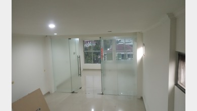 Dijual/Sewa Ruko Maisonet 4 lantai, Green Ville, Jakarta Barat