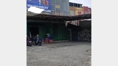 Dijual/Disewa Ruko 3Lt, Pinggir Jalan Raya Cipondoh, Dekat Tol