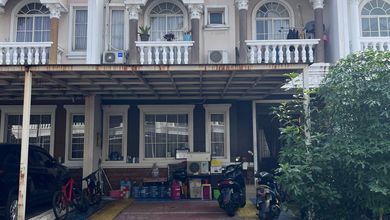 Rumah Area Premium Green Lake City, Jakarta Barat - Harga Terbaik 3,4 Miliar