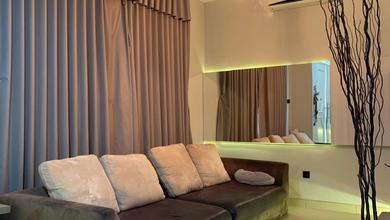 Penawaran Eksklusif, rumah Mewah di Green Lake City, Jakarta Barat, LB 125m²