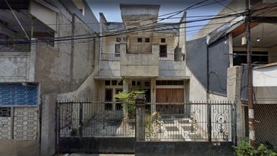 Rumah Elegan di Gajah Mada, Jakarta Pusat, 5 Kamar Tidur, LT 160m²