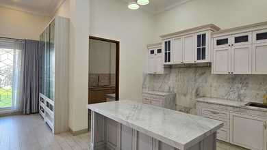 Rumah Sederhana area Serpong, Tangerang Selatan, LT 300 m2
