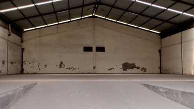 GUDANG SIAP PAKAI LB 1059 M DI KAWASAN SENDIRI LINGKUNGAN AMAN AKSES KONTAINER 40 FT DI TAMBUN SELATAN