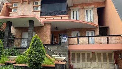 Hunian Elegan di Kelapa Gading, Jakarta Utara, 7 Kamar Tidur, LT 512m²