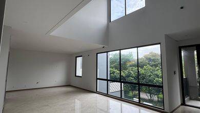 Disewakan Segera Rumah Bagus dengan Lahan Luas 300 m2 Kawasan BSD