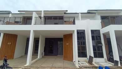 Kesempatan Rumah di Curug, Tangerang, LB 77m², Harga 940 Juta